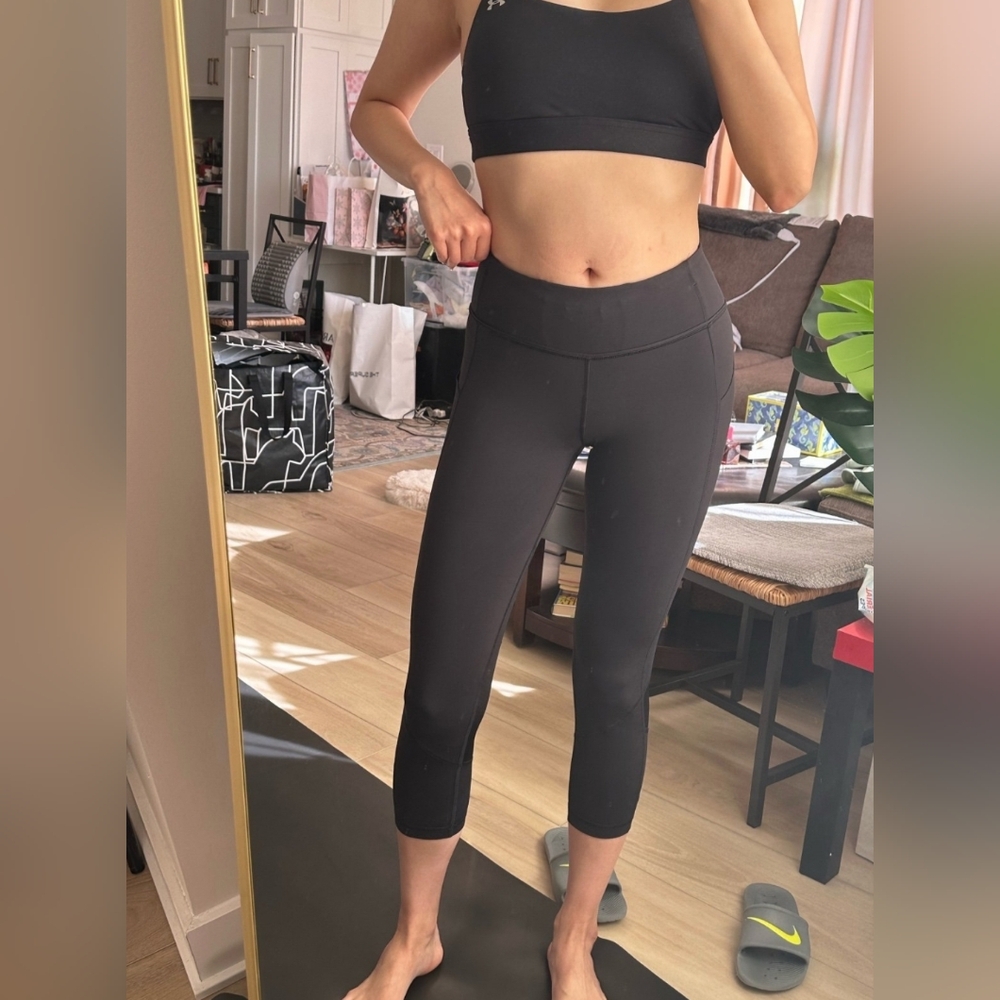 Lululemon Athletica - Picture 5 of 12